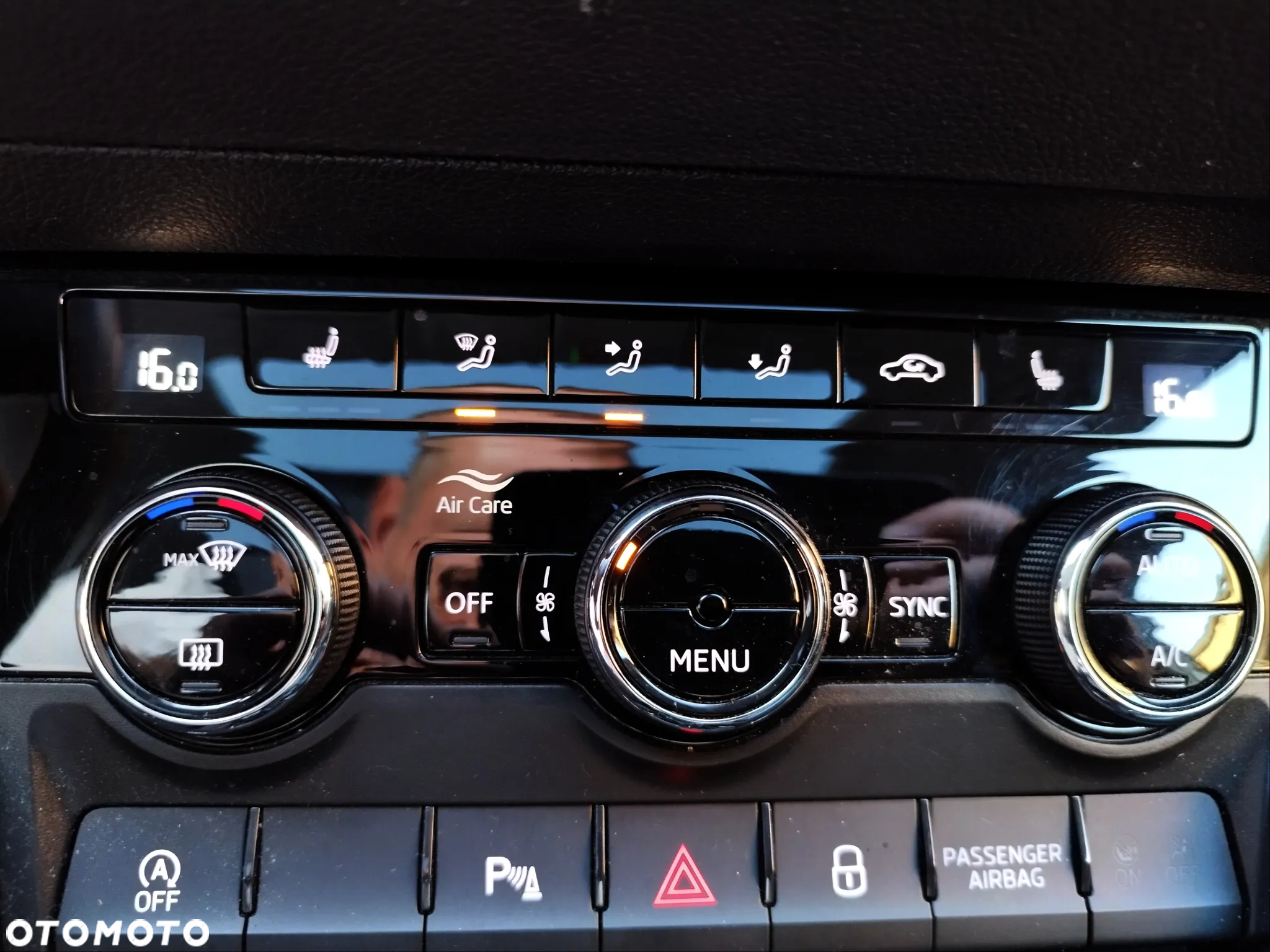 Skoda Karoq 2.0 TDI SCR 4x4 Ambition - 30