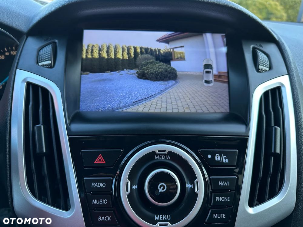 Ford Focus 1.5 EcoBlue STart-Stopp-System TITANIUM - 6