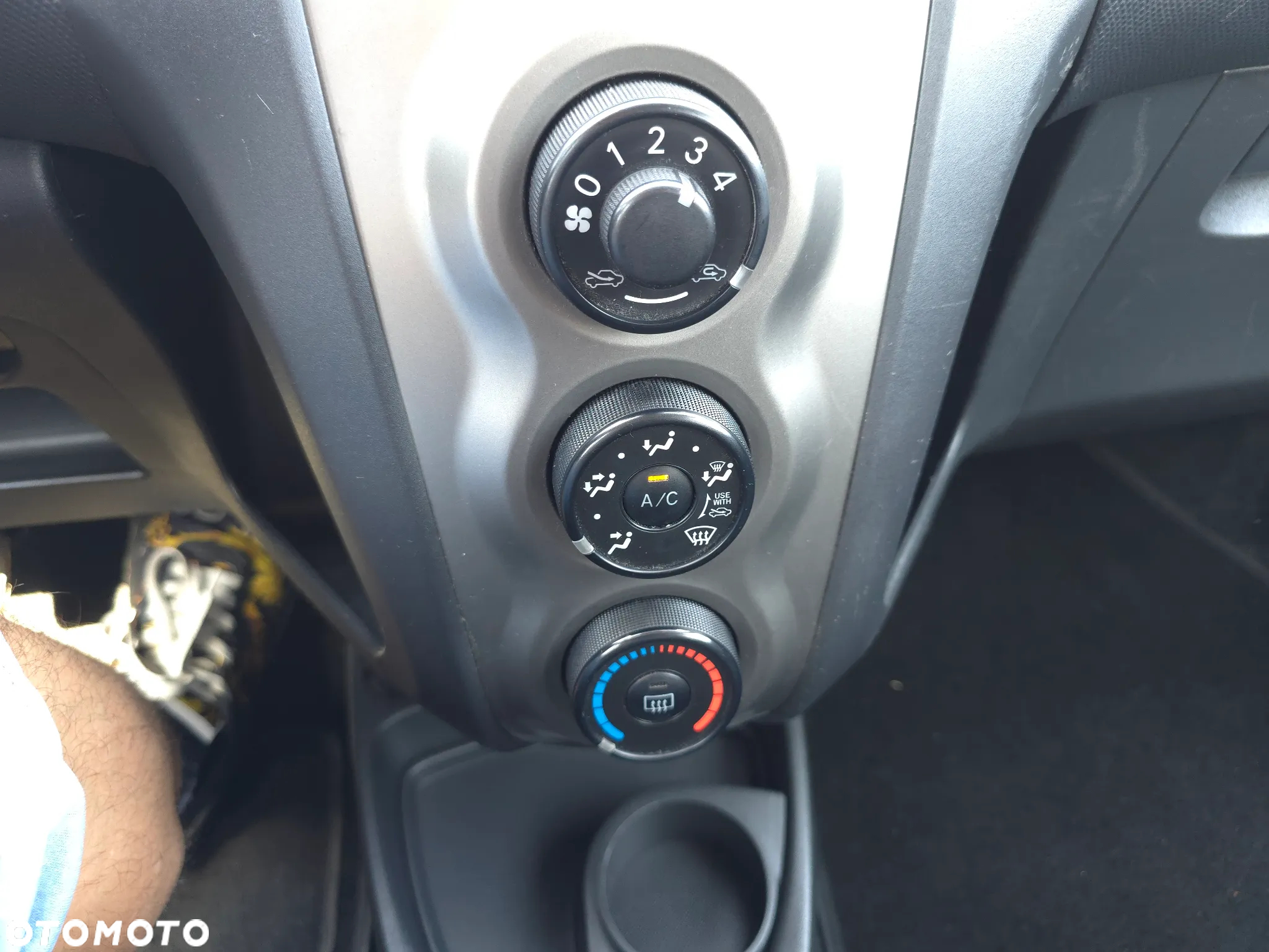 Toyota Yaris 1.33 Premium - 25
