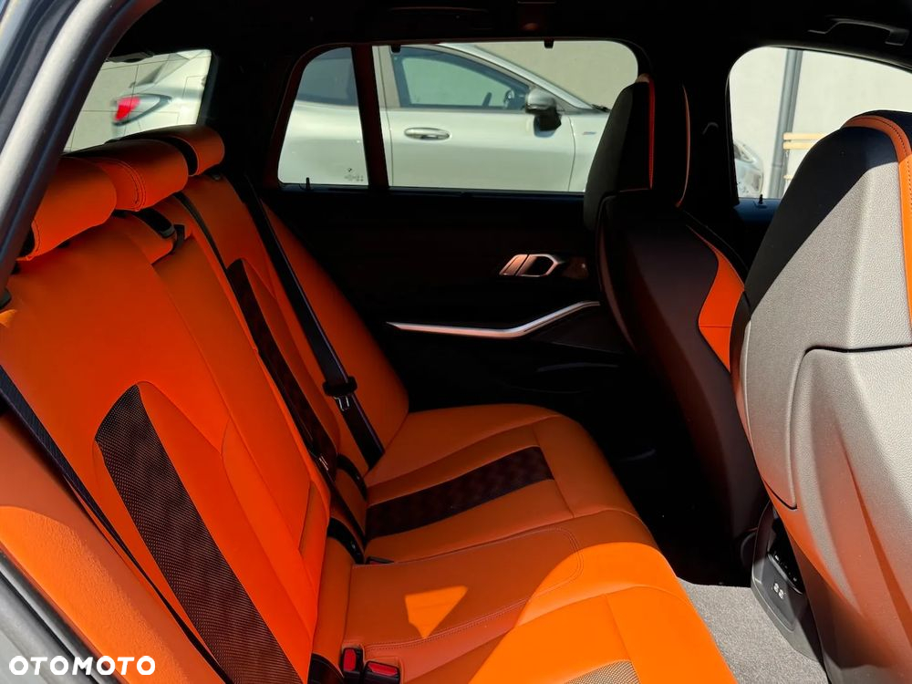 BMW M3 Competition xDrive sport - 28