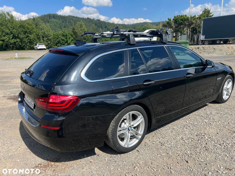 BMW Seria 5 525d xDrive Sport-Aut - 14