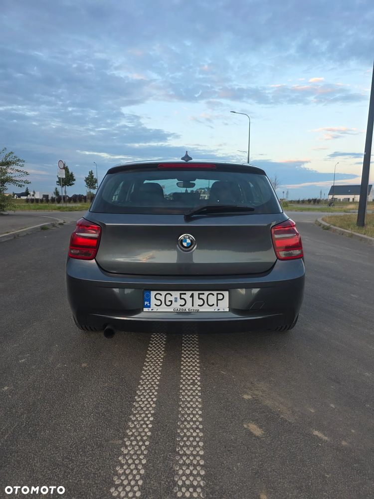 BMW Seria 1 116i - 6