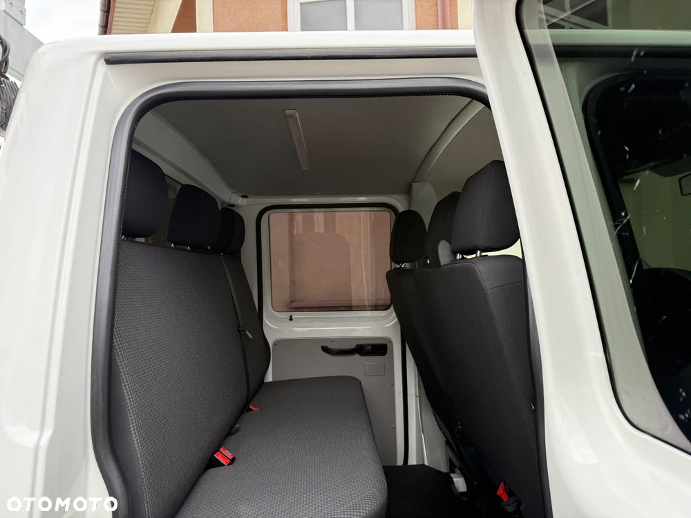 Volkswagen Transporter T6 Doka Brygadówka - 21