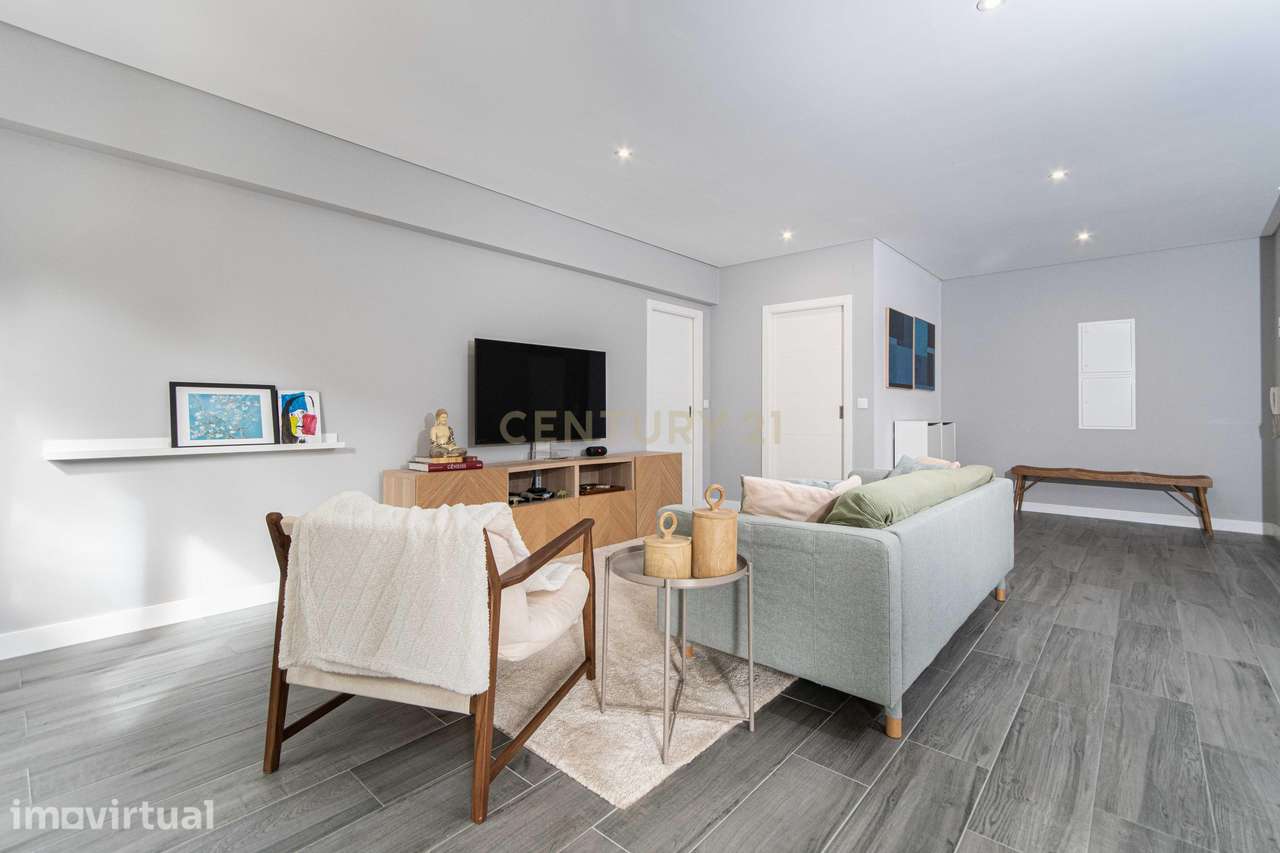Apartamento T3 convertido em T2 Remodelado (Quinta do Paraíso, Setúbal - Grande imagem: 3/28