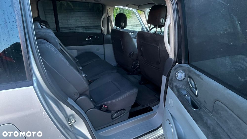 Renault Grand Espace 2.0 dCi FAP Edition PGA - 17