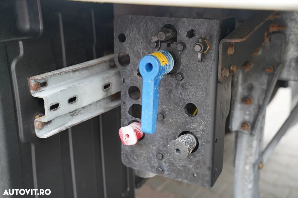 Schmitz Cargobull REFRIGERAT / THERMO KING SLX 200 / ELEVATOR CU CÂRLIG / COȘ PENTRU PALEȚI / - 22