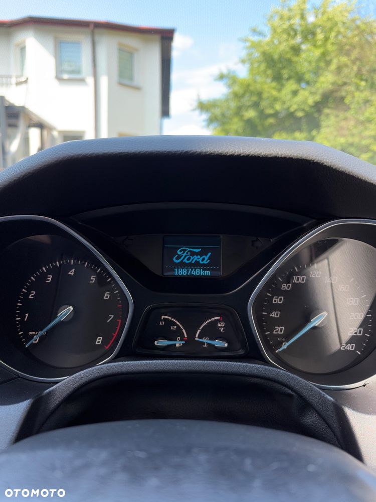 Ford Focus 1.0 EcoBoost Trend - 13