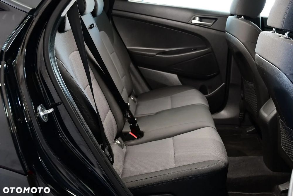 Hyundai Tucson blue 1.6 GDi 2WD Navi - 23