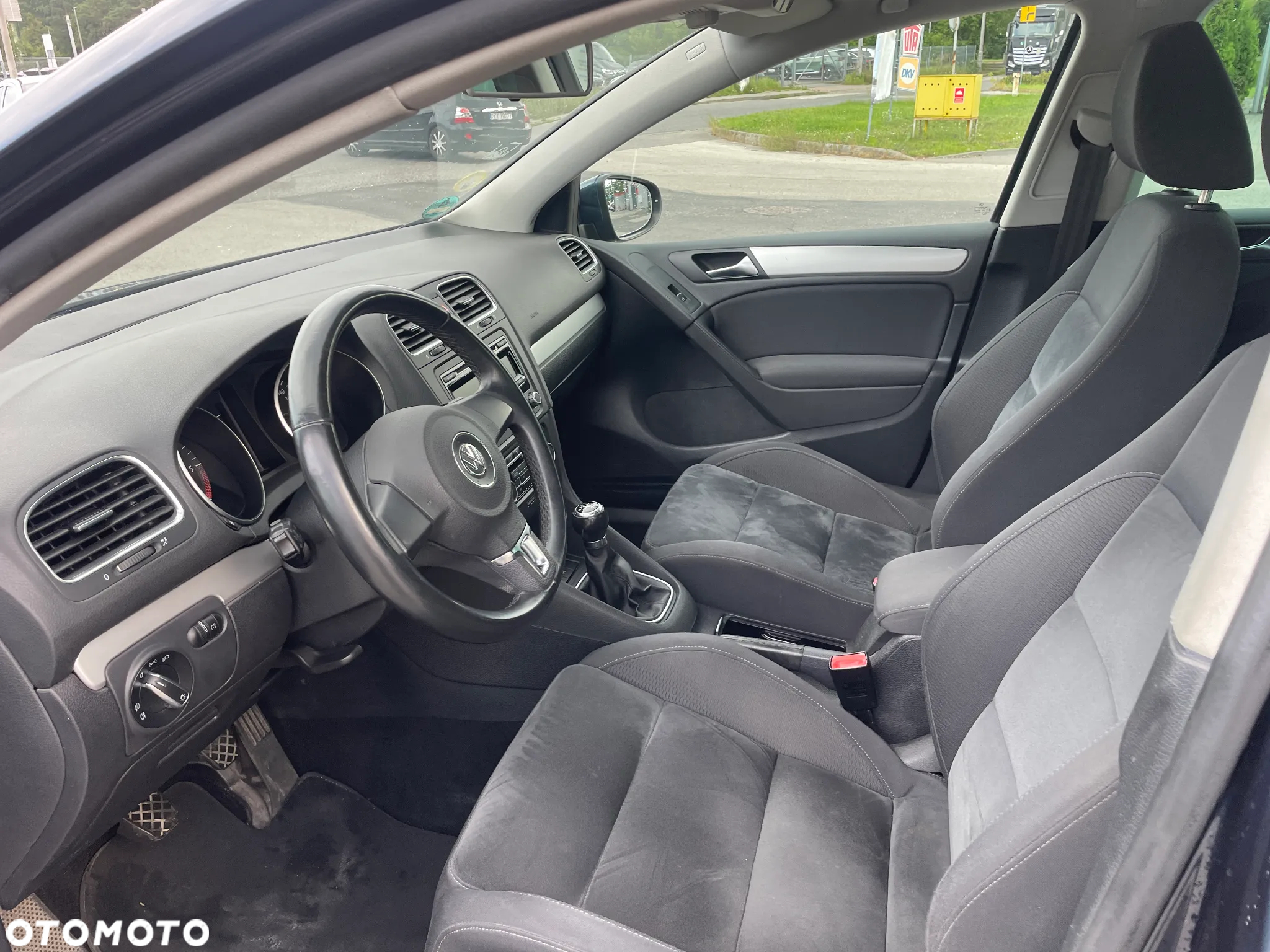 Volkswagen Golf 2.0 TDI DPF 4Motion Highline - 15