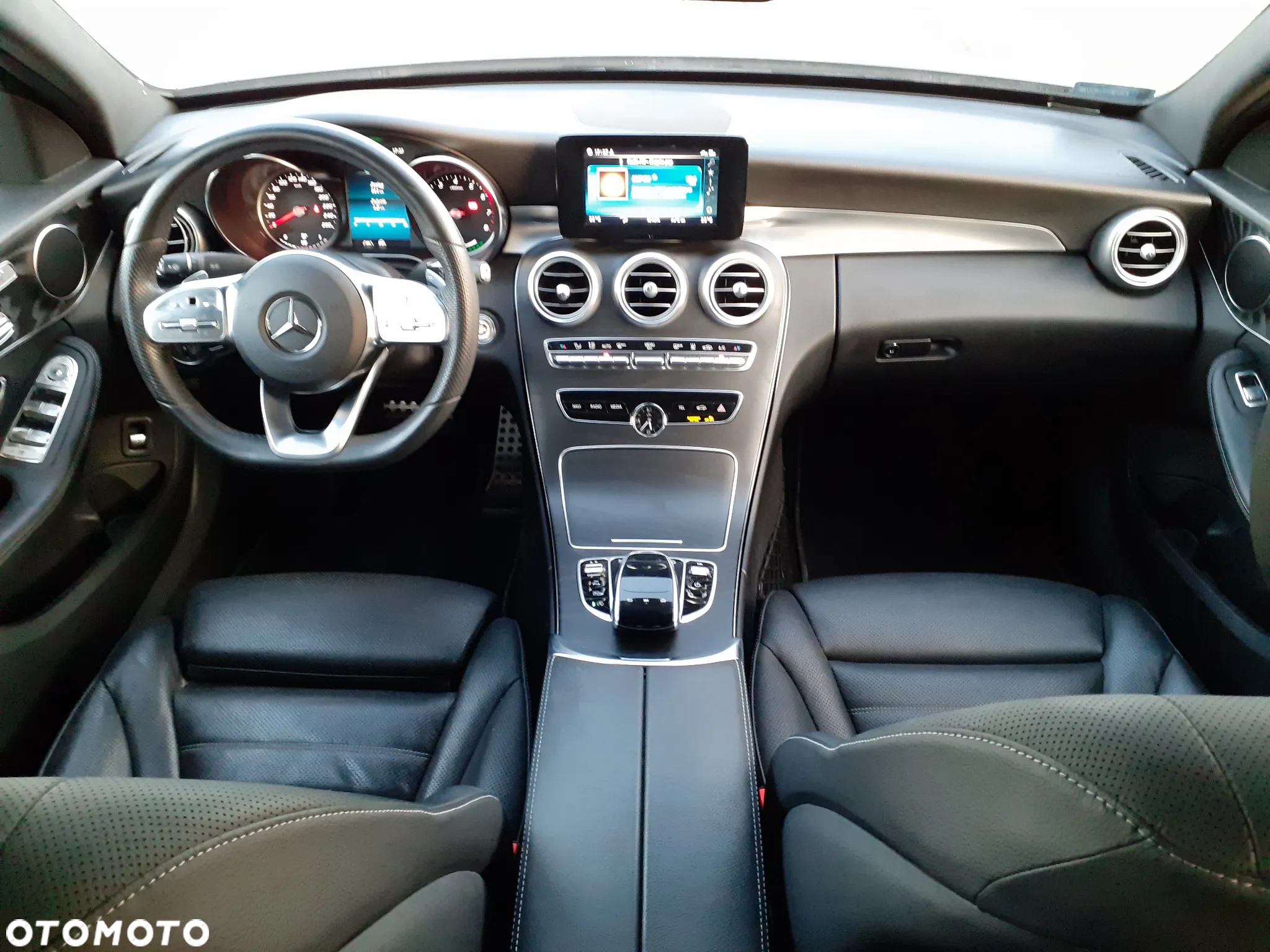 Mercedes-Benz Klasa C 200 4MATIC 9G-TRONIC - 22