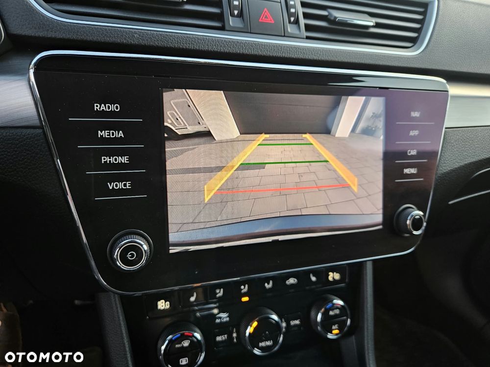 Skoda Superb 2.0 TDI Ambition DSG7 - 21