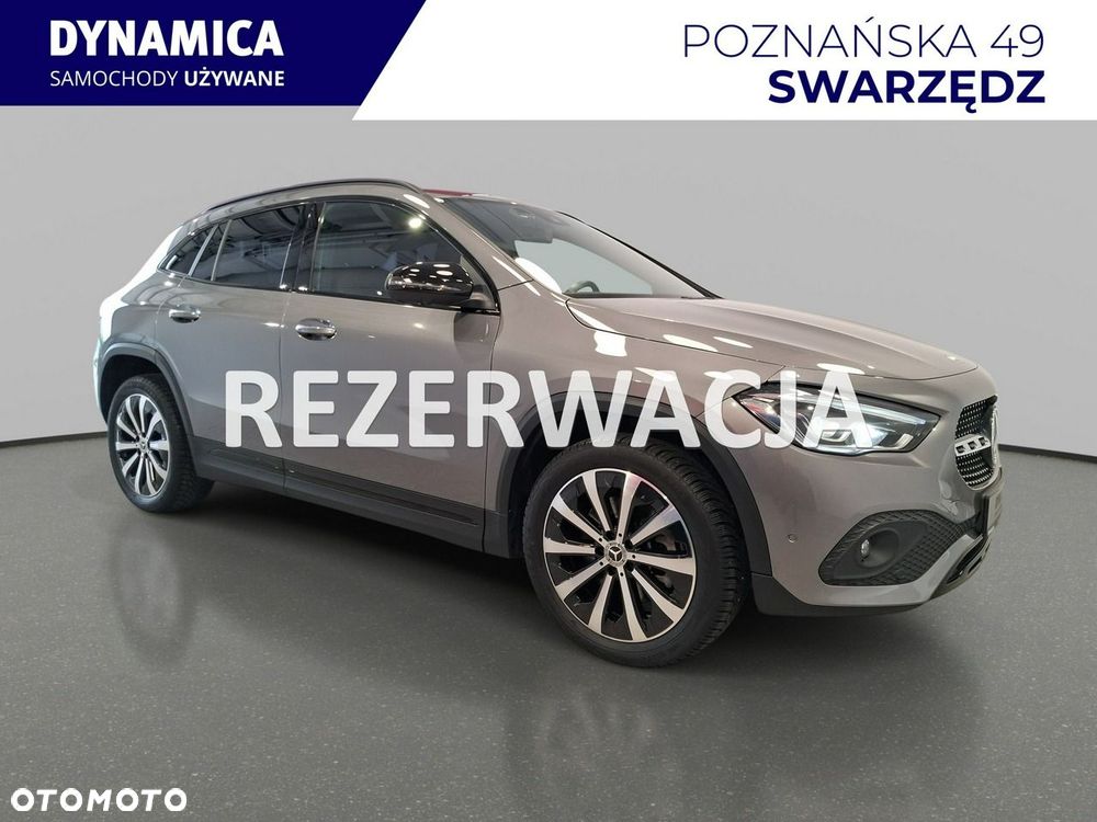 Mercedes-Benz GLA - 2