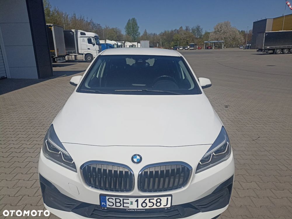 BMW Seria 2 218d - 21