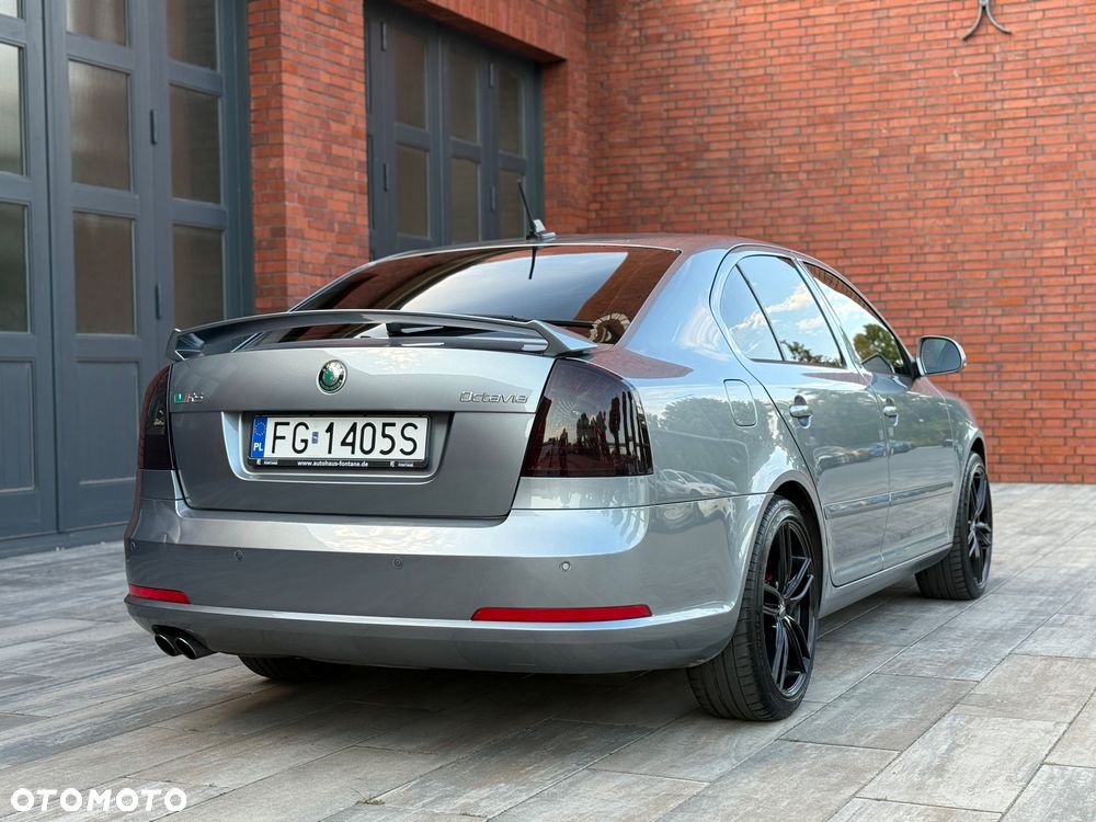 Skoda Octavia 2.0 TDI CR DPF DSG RS - 13