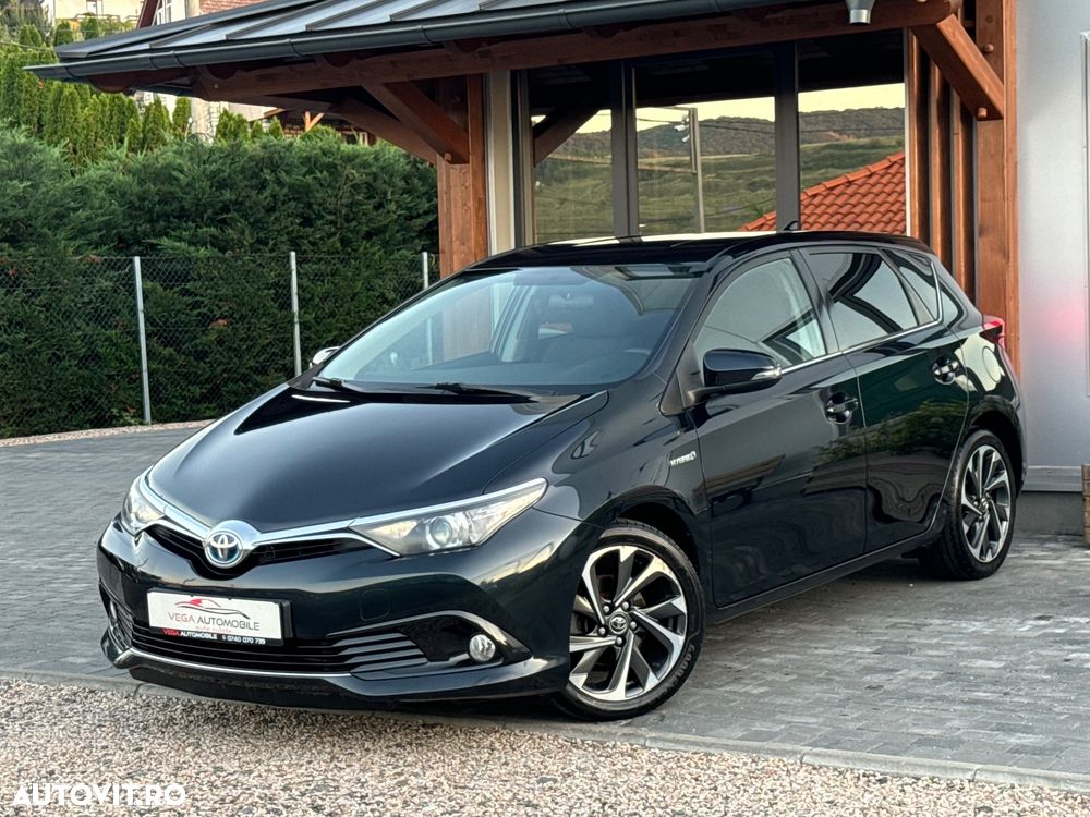 Toyota Auris 1.8 L VVT-i Hybrid Sol - 2