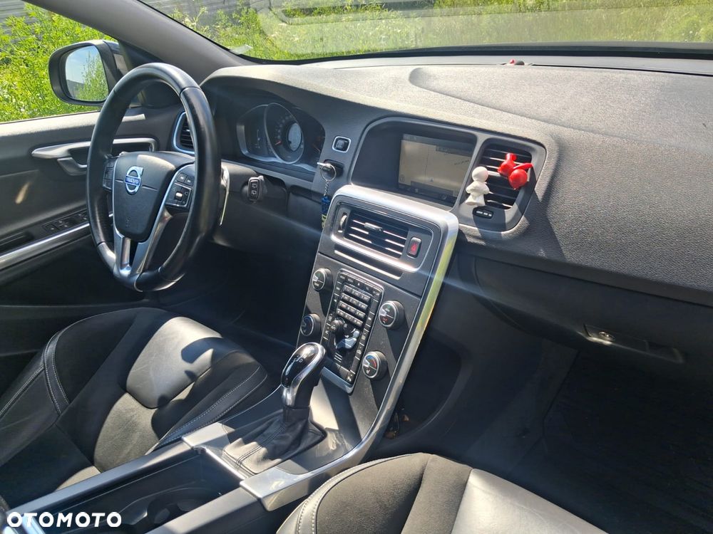 Volvo V60 D4 AWD Geartronic - 21