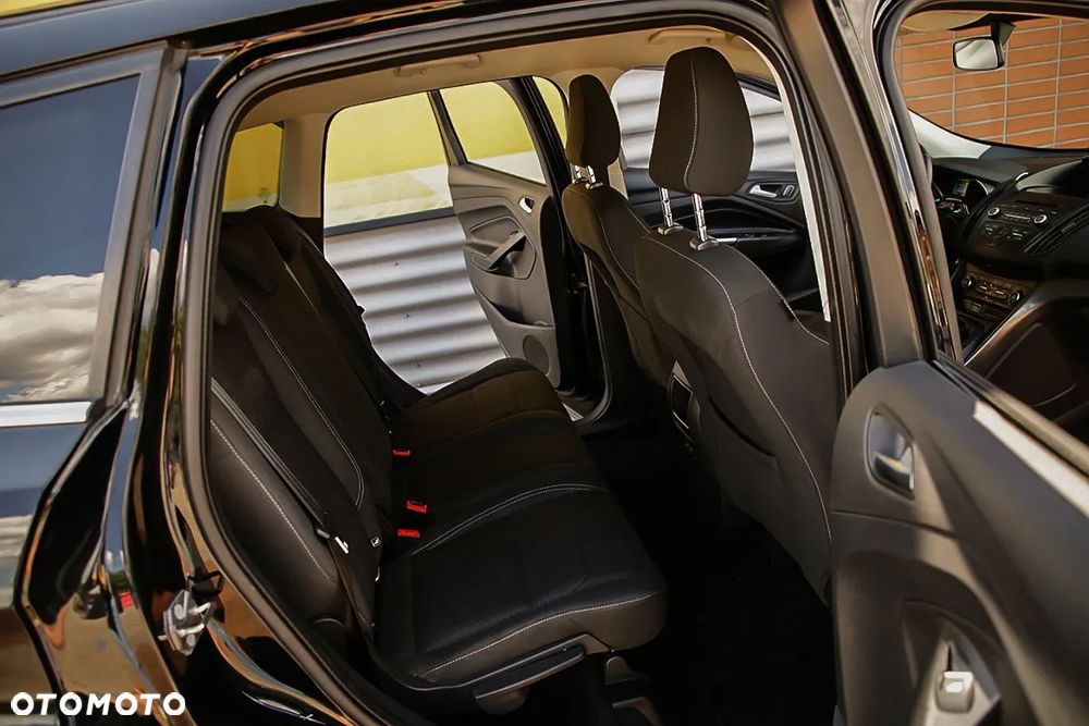 Ford Kuga 1.5 EcoBoost 2x4 Trend - 24