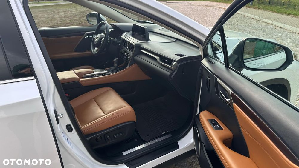 Lexus RX 450h Business Edition - 10
