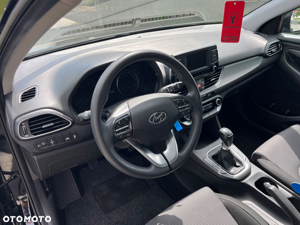 Hyundai i30 1.4 Family+ - 11