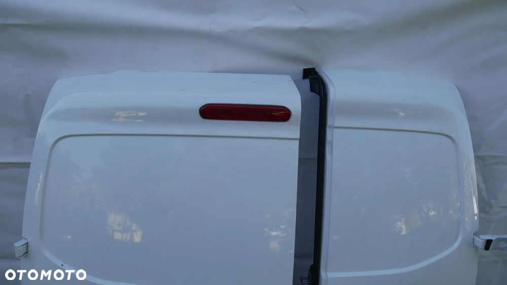 DRZWI TYŁ KOMPLETNE BIAŁE Z ZAWIASAMI ZDERZAK TYŁ PDC BELKA MERCEDES CITAN W420 RENAULT KANGOO IV NISSAN TOWNSTAR - 3