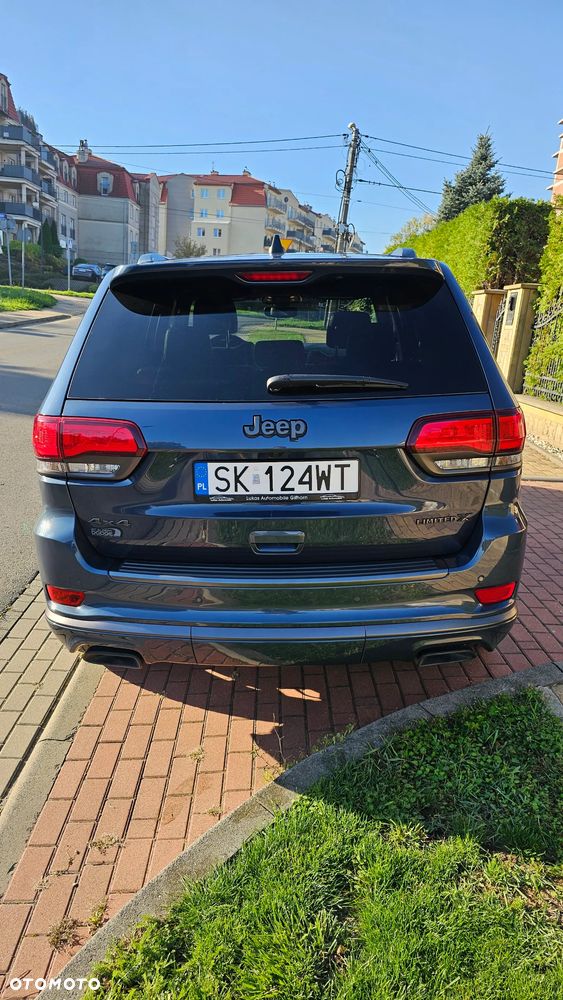 Jeep Grand Cherokee - 28