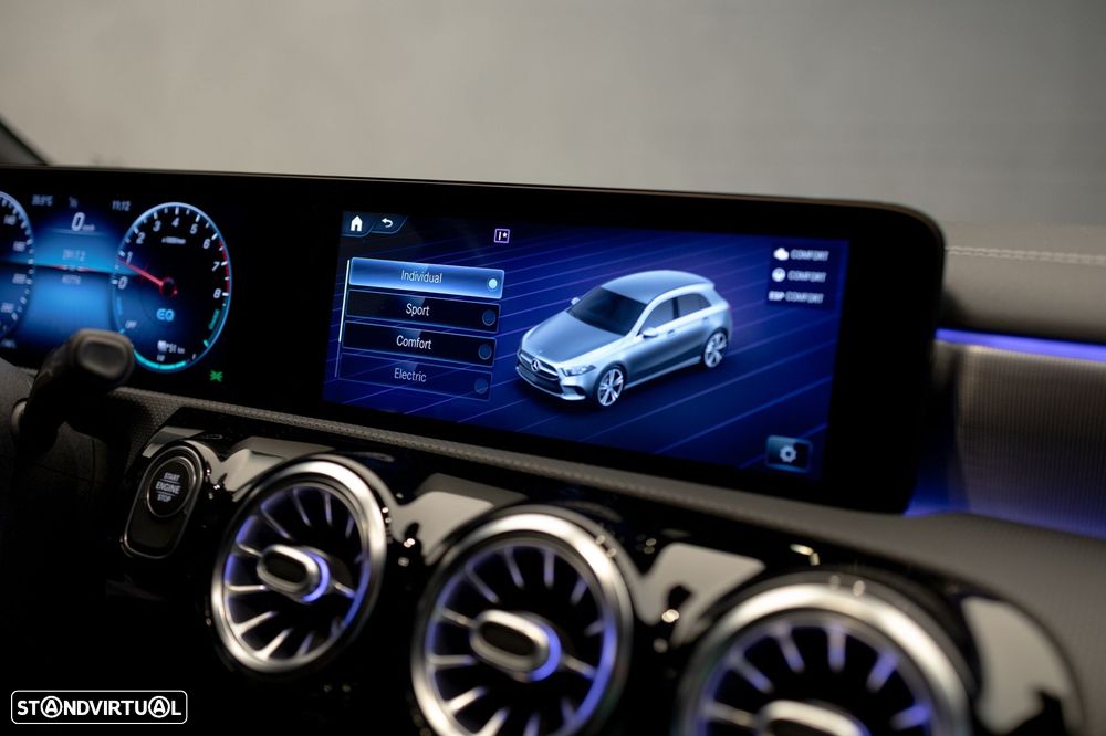 Mercedes-Benz A 250 e AMG Line - 14