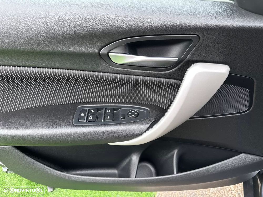 BMW 116 d Sport Line - 22