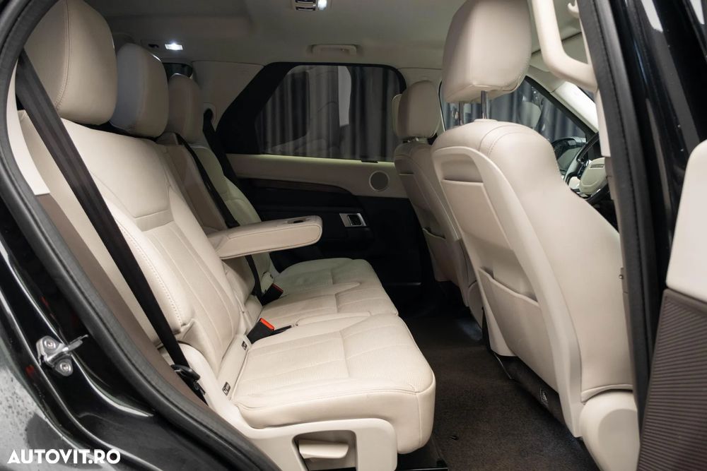 Land Rover Discovery 3.0 L SD6 HSE Luxury - 37