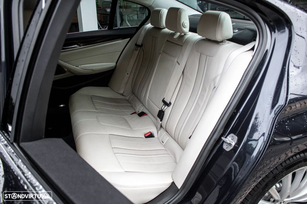 BMW 520 d Line Luxury Auto - 32
