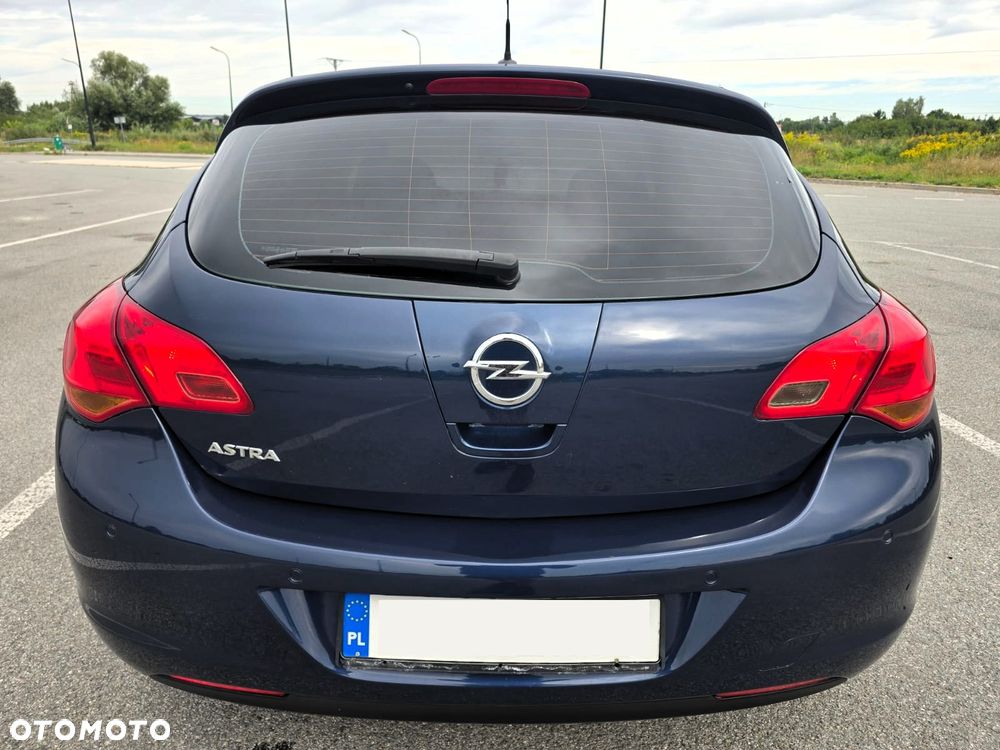 Opel Astra 1.6 Cosmo - 38