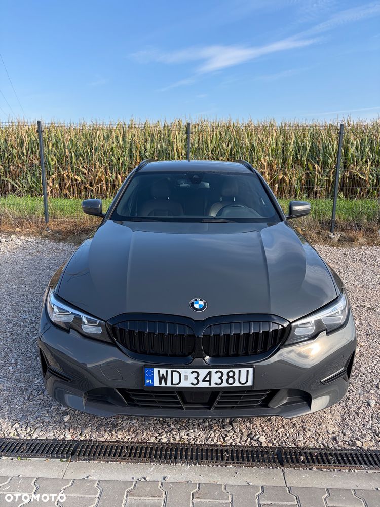 BMW Seria 3 330e Luxury Line - 2
