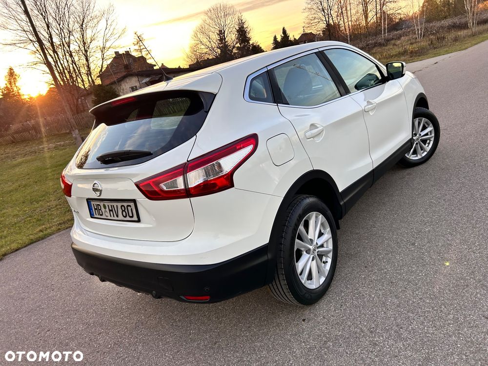 Nissan Qashqai 1.6 DCi Xtronic ACENTA - 9