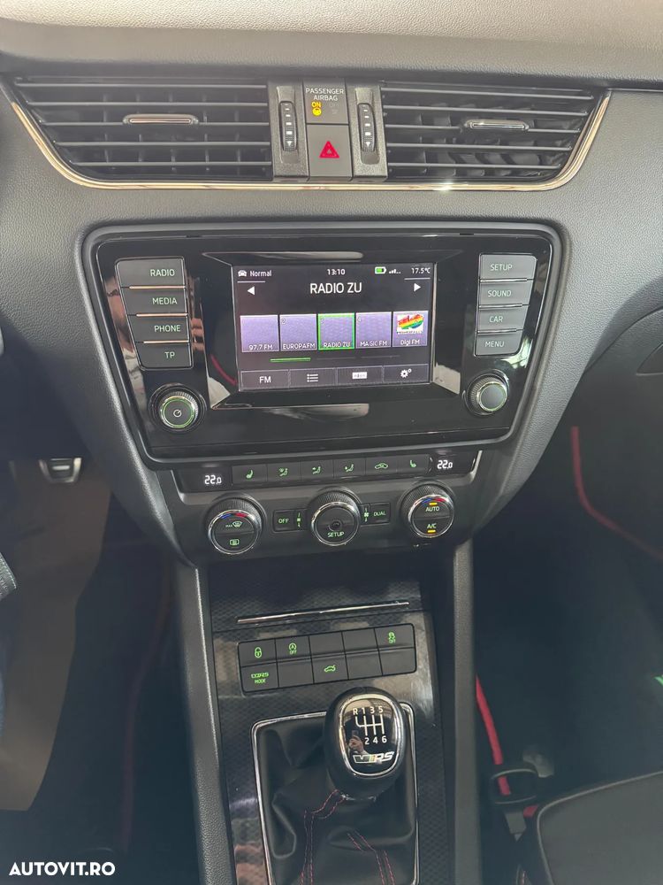 Skoda Octavia Combi Diesel 2.0 TDI RS - 12