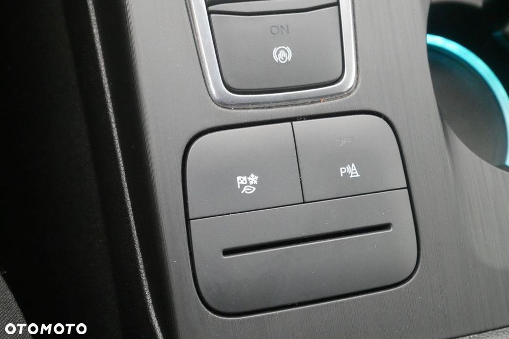 Ford Kuga - 21