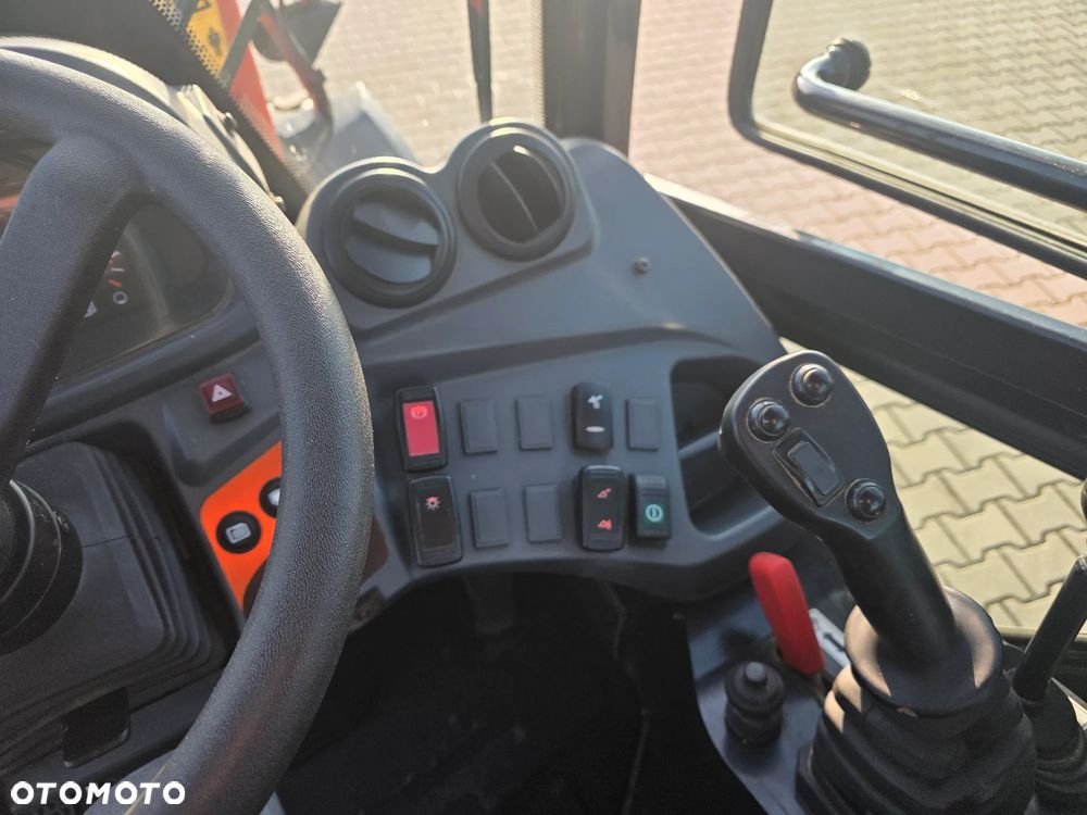 Kubota R 065 HW SPROWADZONA Z DE TYLKO 1090 MTH SUPER STAN !! - 12