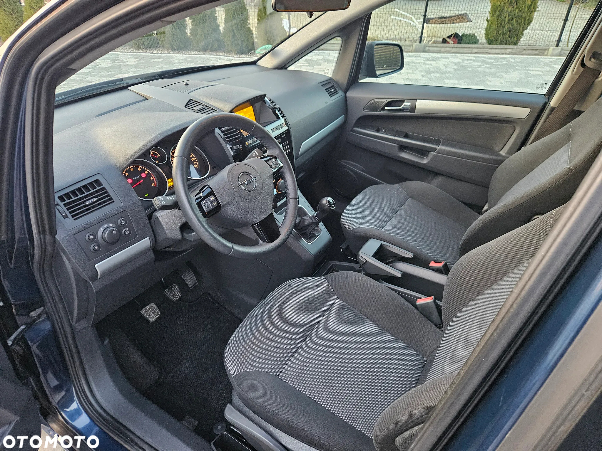 Opel Zafira 1.6 Cosmo - 8