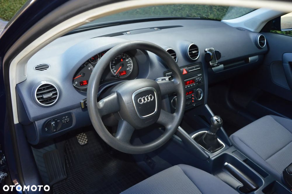 Audi A3 Sportback 1.6 Ambition - 10