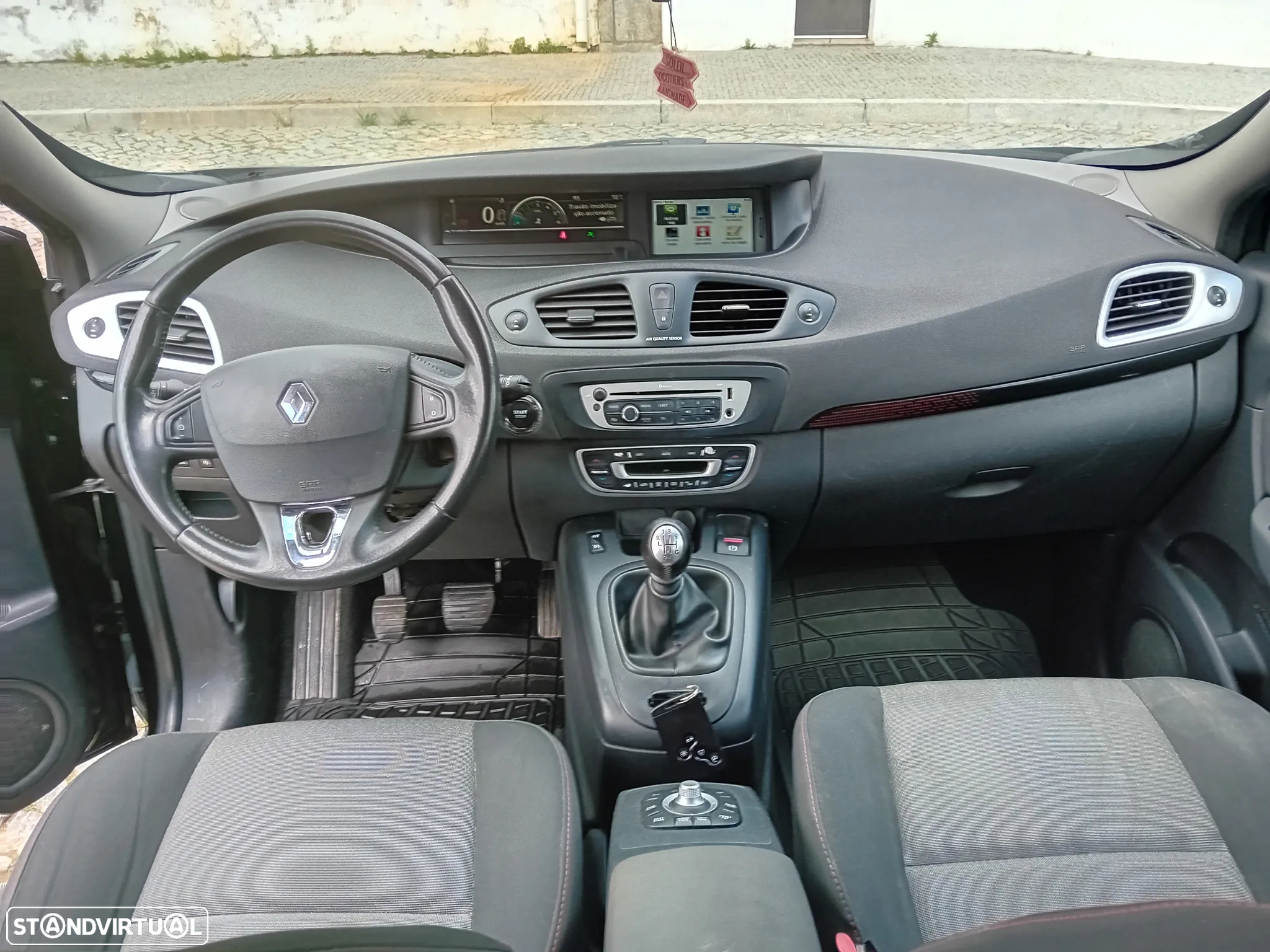 Renault Scénic 1.5 dCi Dynamique S - 13