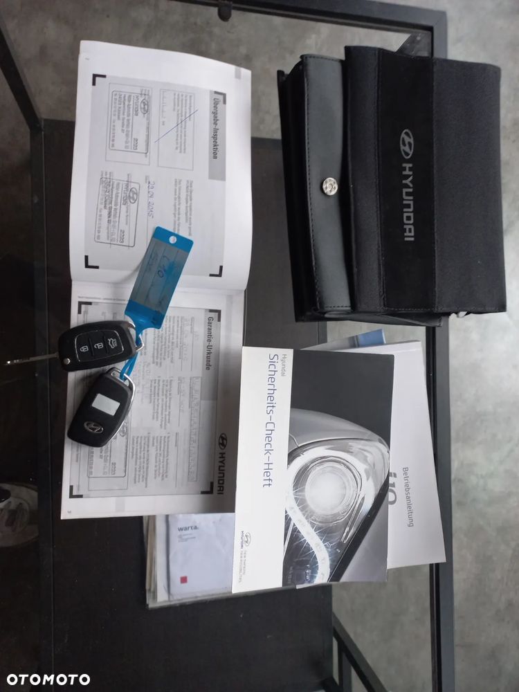 Hyundai i10 1.0 Fifa World Cup Edition - 27