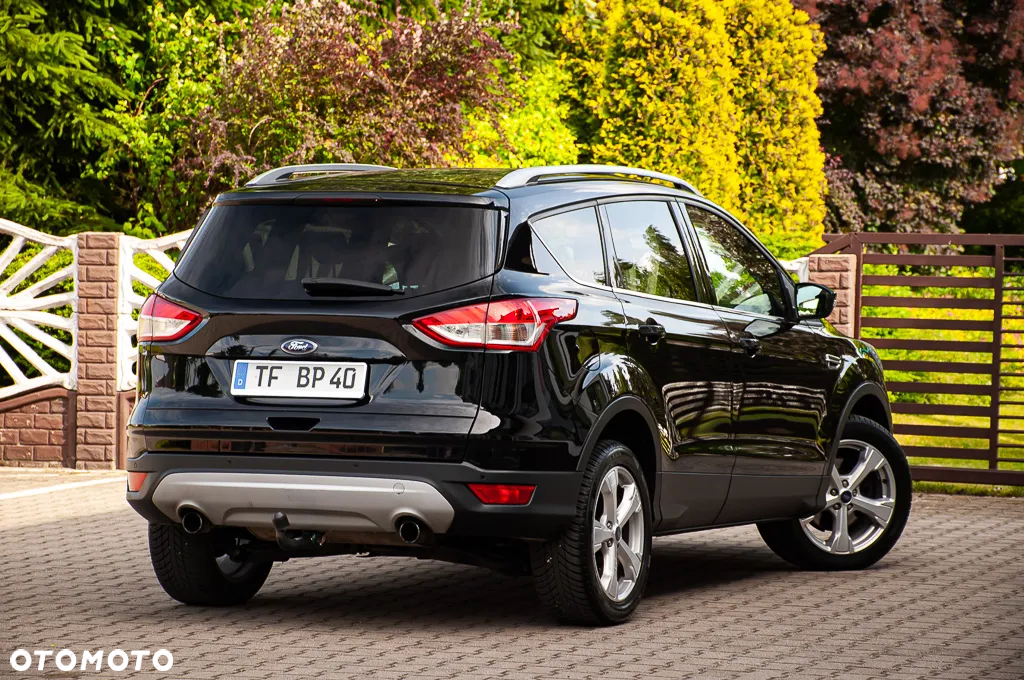 Ford Kuga 2.0 TDCi 4x4 Titanium - 4