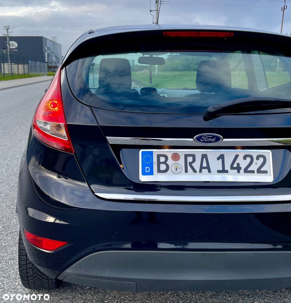 Ford Fiesta 1.25 Ghia - 30