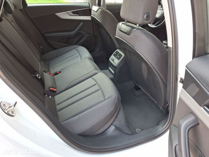 Audi A4 35 TDI S tronic - 14