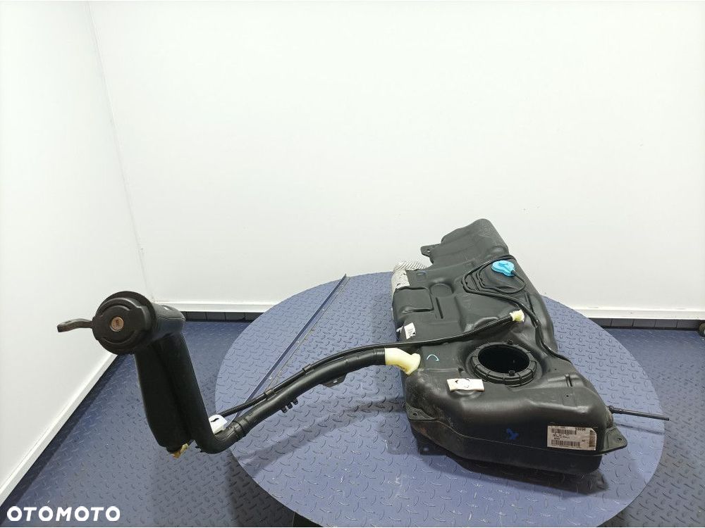 PEUGEOT 3008 I ZBIORNIK BAK WLEW PALIWA BENZYNA 9804543080 - 2