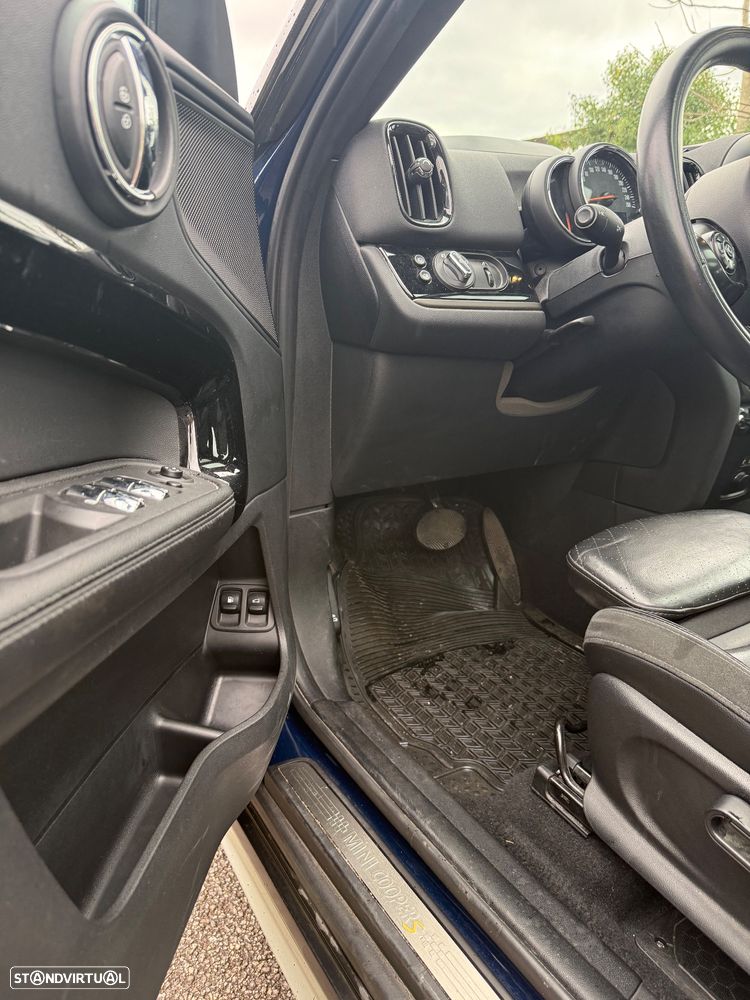 MINI Countryman - 16