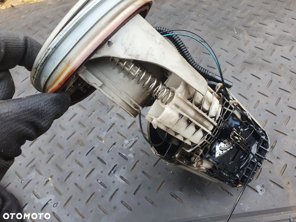 POMPA PALIWA PŁYWAK VW PASSAT B5 FL SKODA SUPERB I 1.9TDI 3B0919050B ORYGINAŁ POSIADAM 3 SZT - 9