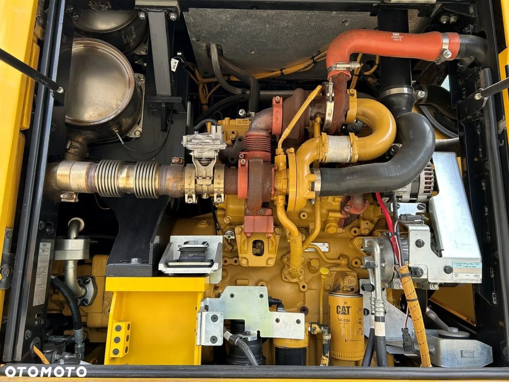 Caterpillar M323F, 2018 ROK, 7100 MTH, DWUDROGOWA - 9