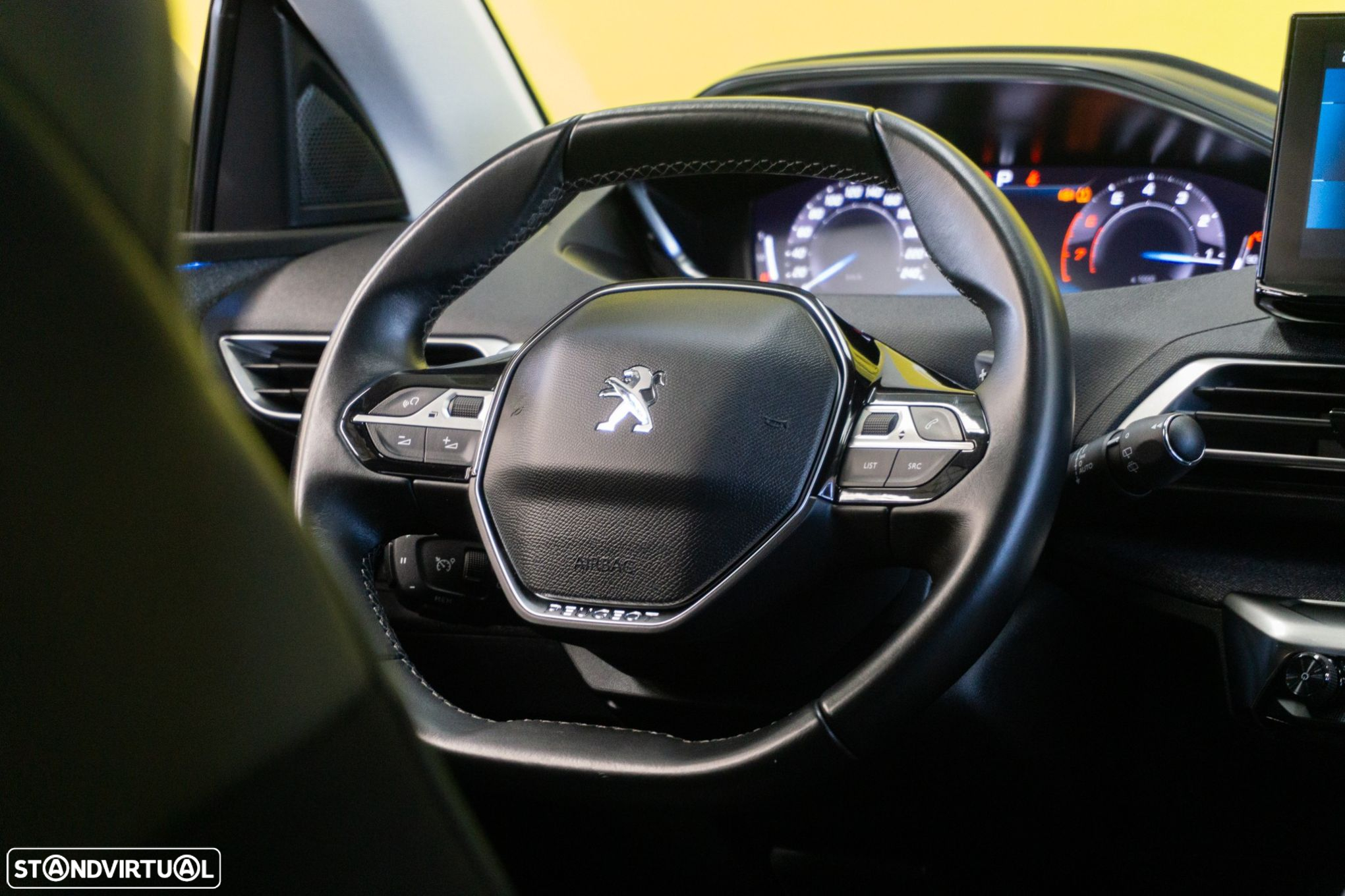 Peugeot 5008 1.2 PureTech Allure EAT8 - 13
