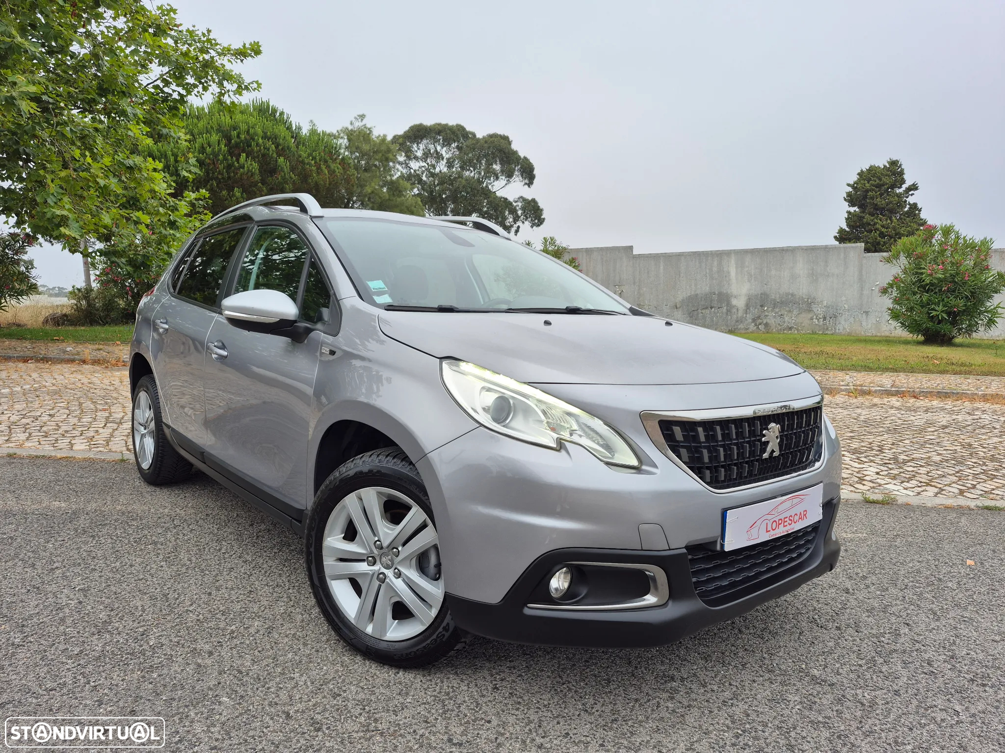 Peugeot 2008 1.2 PureTech Style - 4