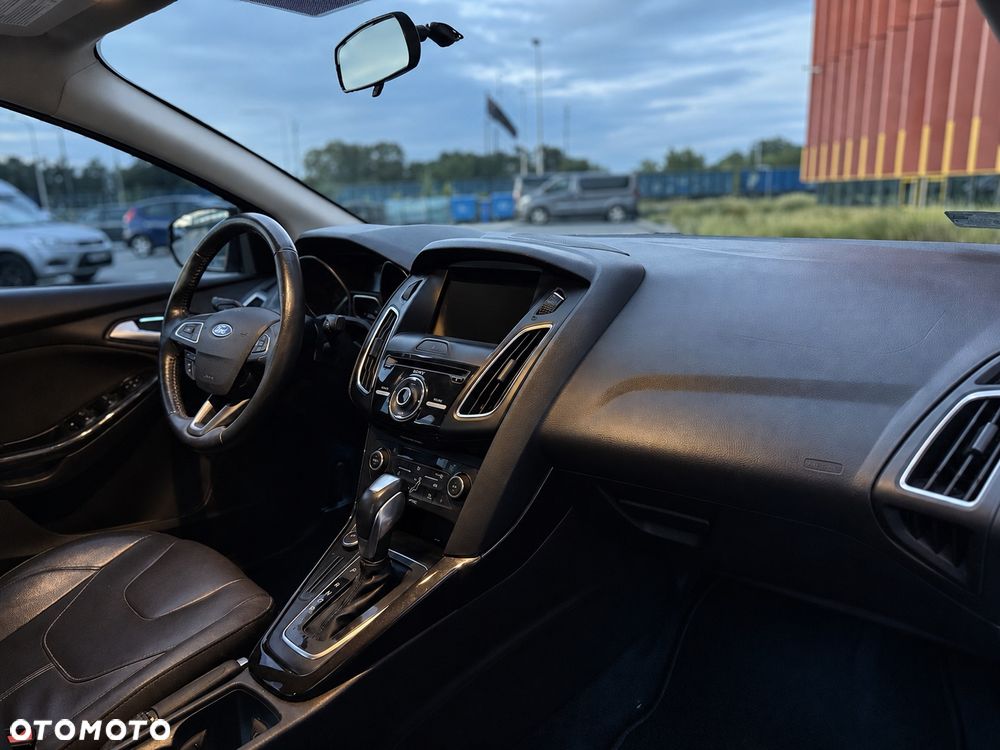 Ford Focus - 11