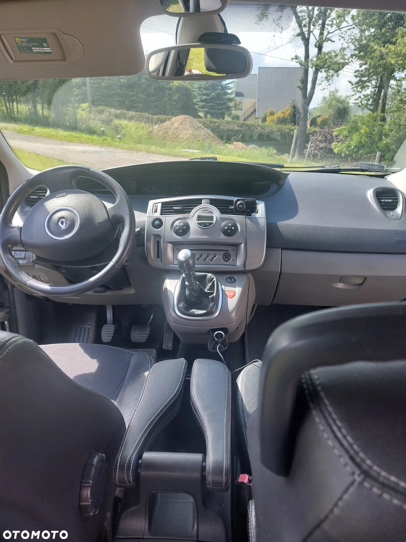 Renault Scenic 1.6 16V Emotion - 10